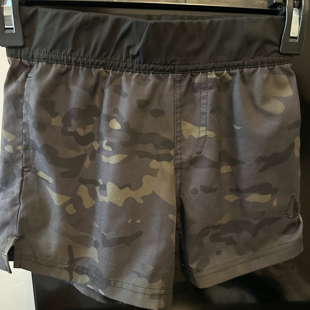TACHUNTFISH Kids Athletic Shorts - Black Multicam